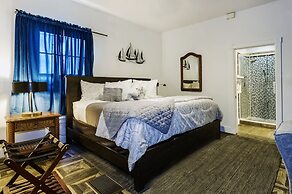 Agustin Inn