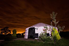 Lincoln Yurts