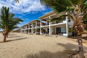 Punta Sal Suites & Bungalows Resort