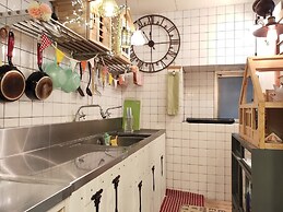 Dyeing and Hostel NAKASHIMAYA - Caters to Women