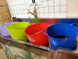 Dyeing and Hostel NAKASHIMAYA - Caters to Women