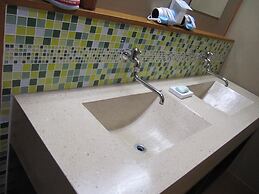 Dyeing and Hostel NAKASHIMAYA - Caters to Women