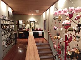 Dyeing and Hostel NAKASHIMAYA - Caters to Women