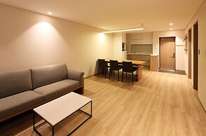 Dukgu Oncheon Condo