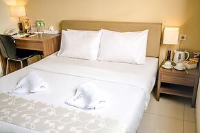 LeGreen Suite Gatot Subroto