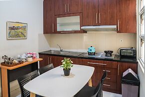 LeGreen Suite Gatot Subroto