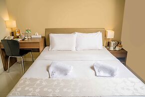 LeGreen Suite Gatot Subroto