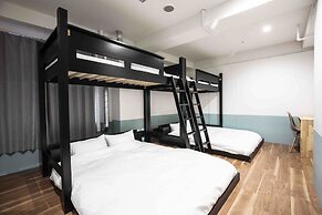 HafH Fukuoka THE LIFE - Hostel