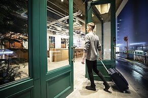 HafH Fukuoka THE LIFE - Hostel