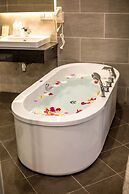 Kep Bay Hotel & Resort