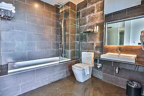 Kep Bay Hotel & Resort