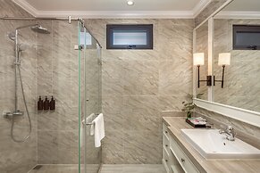 Melia Vinpearl Cam Ranh Beach Resort