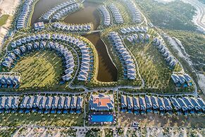 Melia Vinpearl Cam Ranh Beach Resort