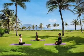 Melia Vinpearl Cam Ranh Beach Resort