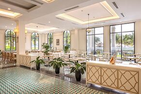 Melia Vinpearl Cam Ranh Beach Resort