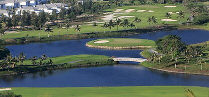 Melia Vinpearl Cam Ranh Beach Resort