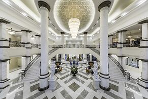 Melia Vinpearl Cam Ranh Beach Resort