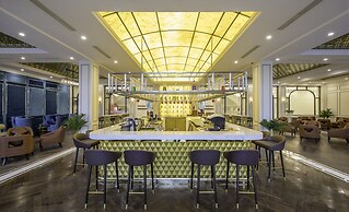 Melia Vinpearl Cam Ranh Beach Resort