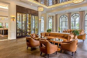 Melia Vinpearl Cam Ranh Beach Resort