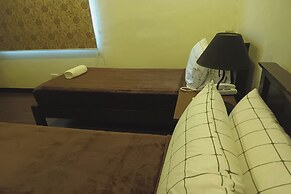 Jo Carter's Hotel and Suites Angeles City