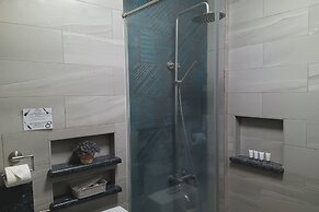 Jo Carter's Hotel and Suites Angeles City