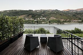 Quinta de S. Bernardo Winery & Farmhouse