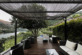 Quinta de S. Bernardo Winery & Farmhouse