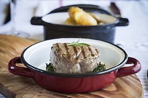 Quinta de S. Bernardo Winery & Farmhouse