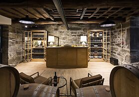 Quinta de S. Bernardo Winery & Farmhouse