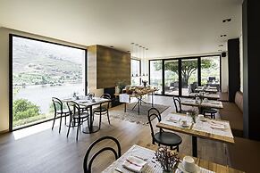 Quinta de S. Bernardo Winery & Farmhouse