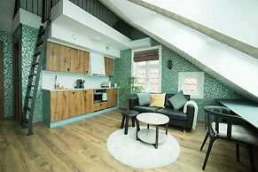 Home Again Nygata 16