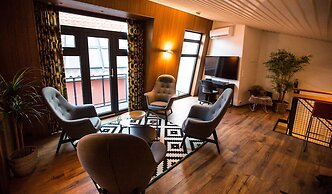 Home Again Nygata 16