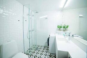 Home Again Nygata 16