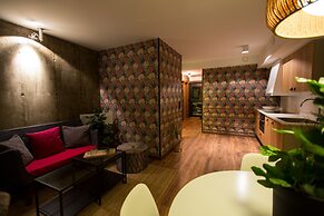 Home Again Nygata 16