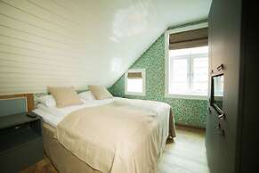 Home Again Nygata 16