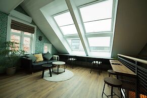 Home Again Nygata 16