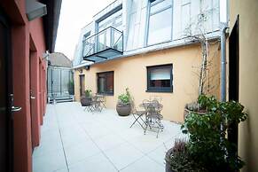 Home Again Nygata 16