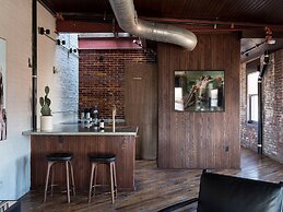 Wm. Mulherin's Sons Hotel