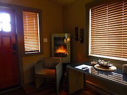 Handsome Dan's Port Renfrew