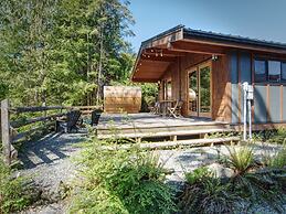 Handsome Dan's Port Renfrew