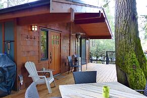 Handsome Dan's Port Renfrew