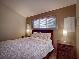 Handsome Dan's Port Renfrew