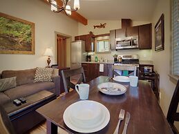 Handsome Dan's Port Renfrew