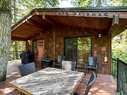 Handsome Dan's Port Renfrew