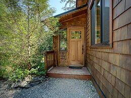 Handsome Dan's Port Renfrew