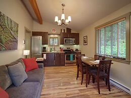 Handsome Dan's Port Renfrew