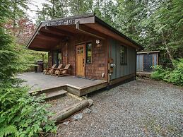 Handsome Dan's Port Renfrew