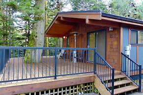 Handsome Dan's Port Renfrew