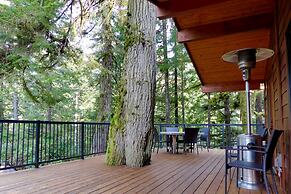 Handsome Dan's Port Renfrew