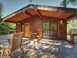 Handsome Dan's Port Renfrew